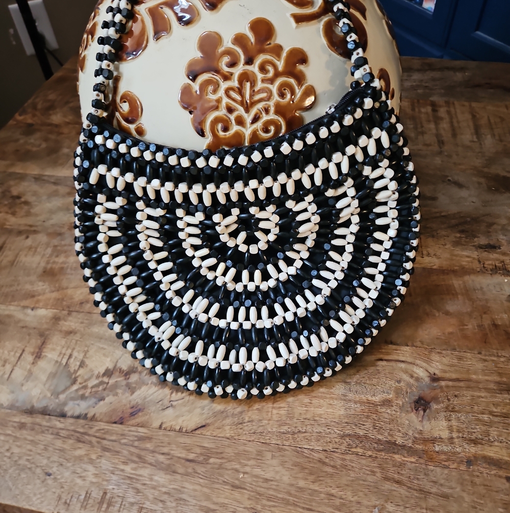 NWOT Handcrafted Black & Cream Beaded Women’s Shoulder Bag